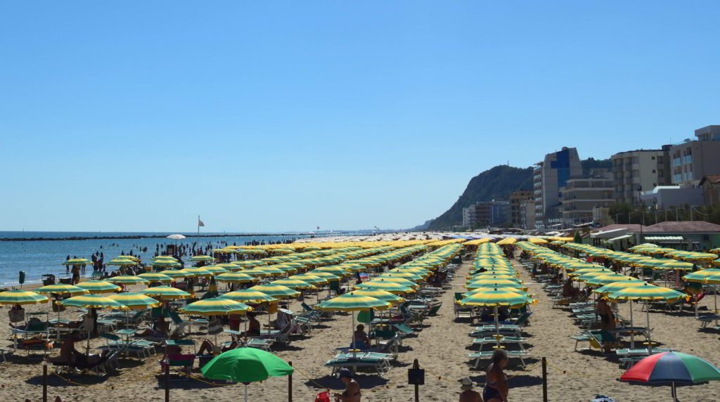 Pesaro hiekkarantaa